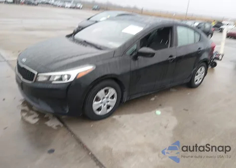2017 Kia Forte Lx z USA, uszkodzony, nr VIN 3KPFK4A72HE081996